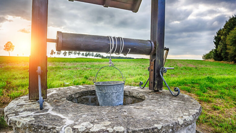 गरिब परिवारलाई कुवा