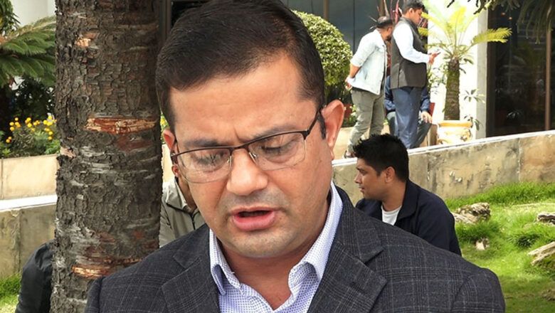 अब सदन खुल्छ : पदम गिरी